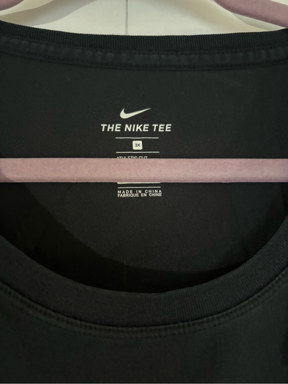 Nike Black Short-Sleeve Tee with White Swoosh - Picture 2 of 3
